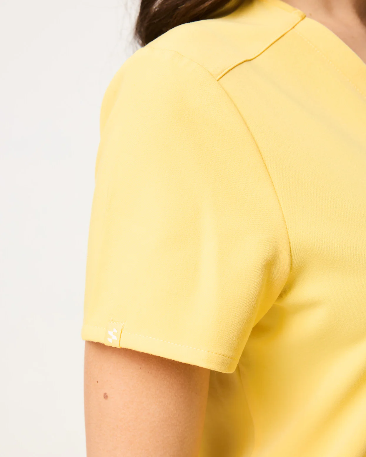 ELIZABETH Two Pocket Scrub Top - Meadow Yellow | SLTECH™ - Image 8