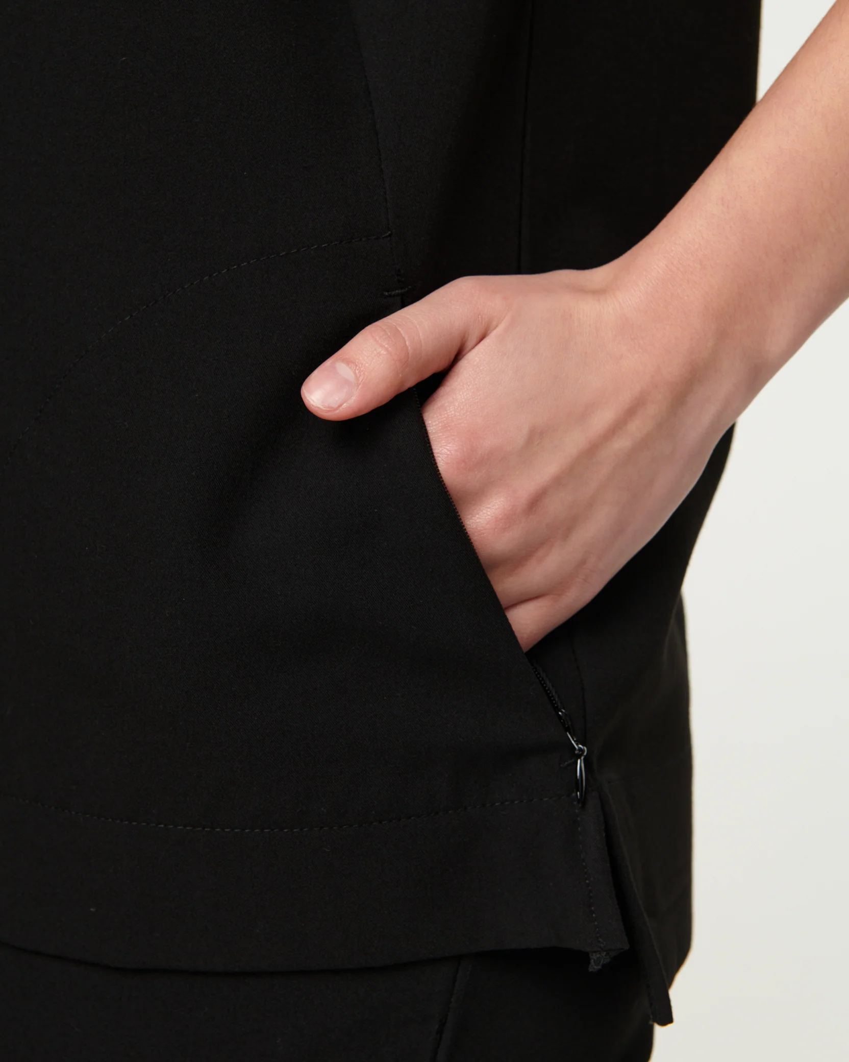 FIONA Crew Neck Scrub Top - Black | SLTECH™ - Image 8