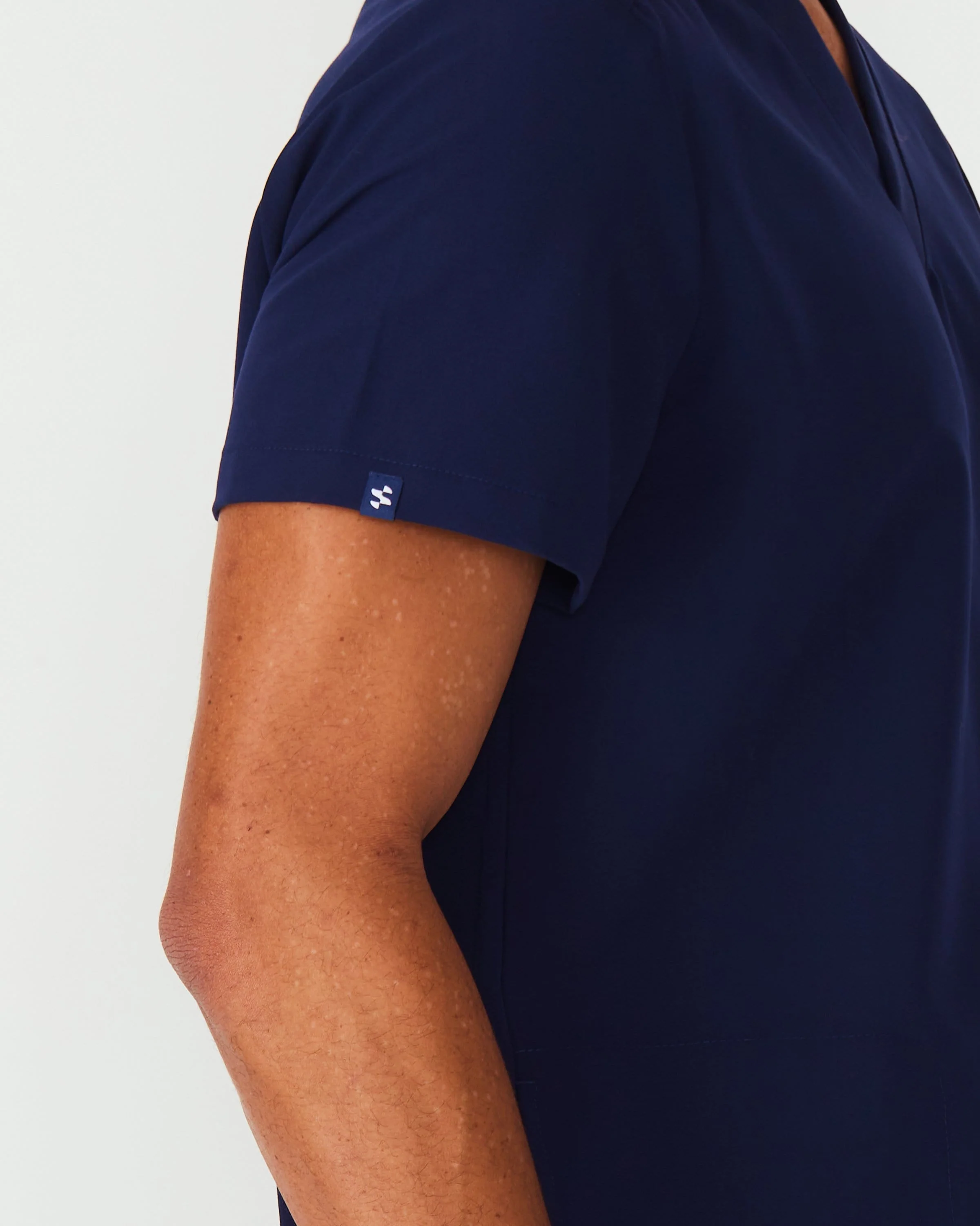 IAN Three Pocket Scrub Top - Navy | SLTECH™ - Image 4